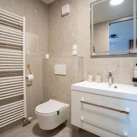 Apartma Na Grad *