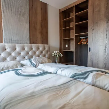 Apartment Apartma Na Grad